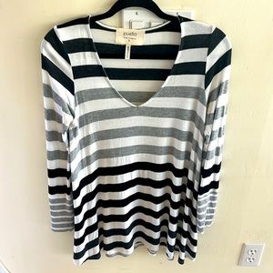 Black, white and gray long sleeve